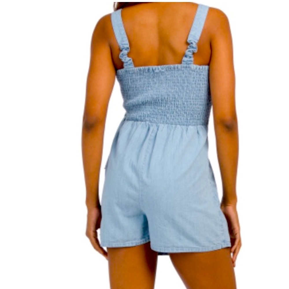 New Sincerely Jules denim romper - Picture 2 of 11